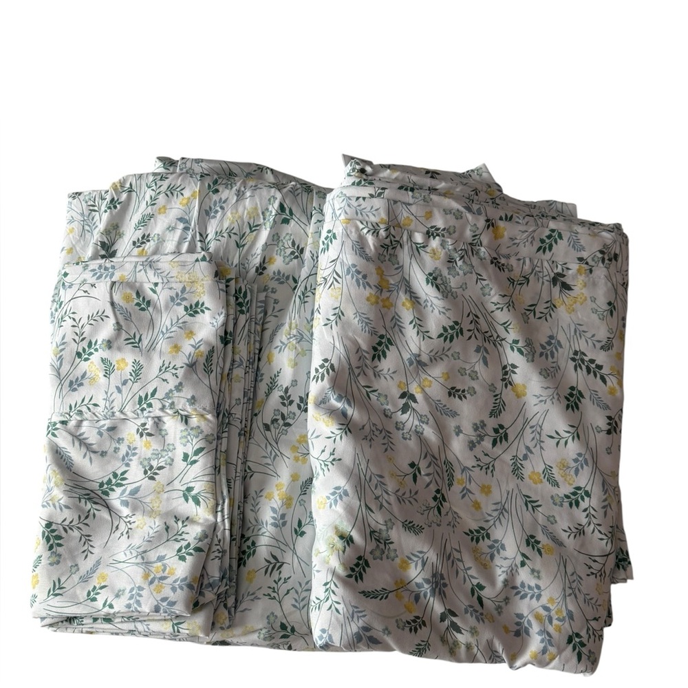 Linens & Hutch Wildflower Pattern Floral King Size 4-Piece Microfiber Sheet Set